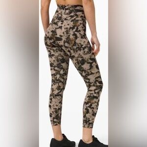 Lululemon Wunder Train High Rise Tight